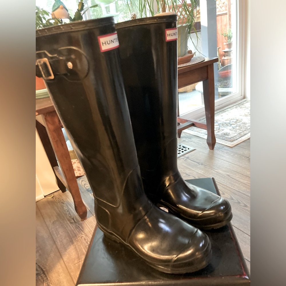 Hunter Tall Gloss Black Rain Boots